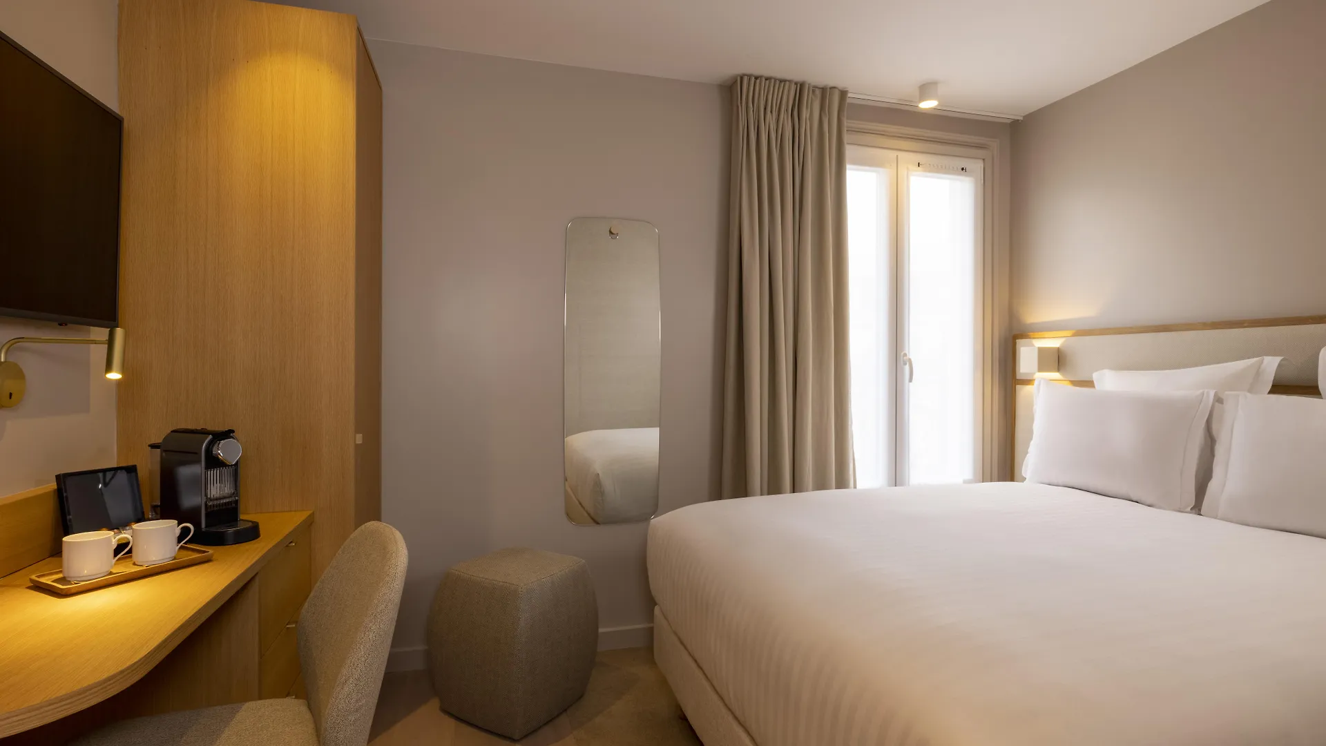 Hotel Beige Paris Fransa